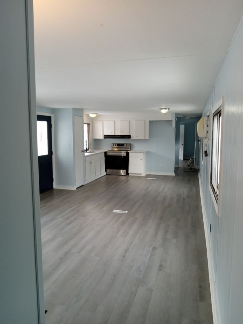 Beckley Apartment: Deepwood Avenue