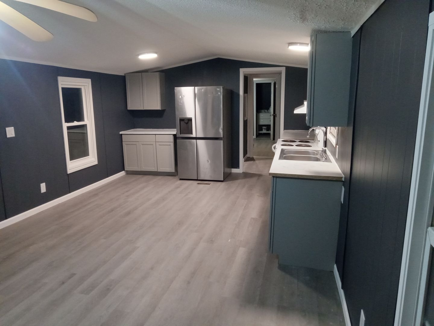 Beckley Apartment: Deepwood Avenue