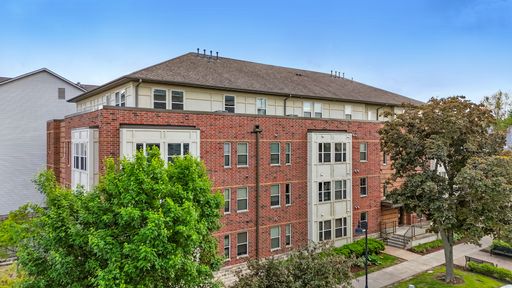 The Depot - 603 S Dubuque - 5 bedrooms - MAJOR price reduction – photo 1
