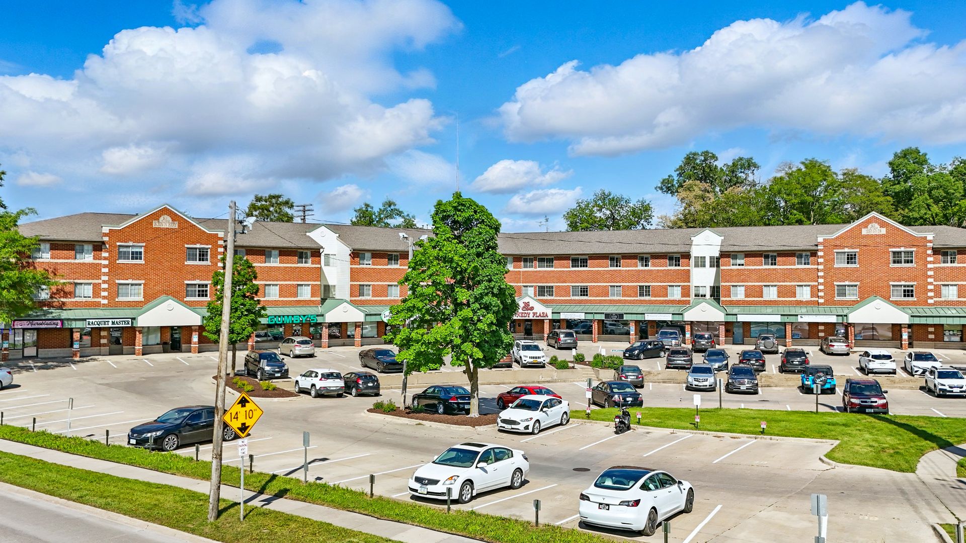 Iowa City Apartment: 801 Gilbert Court