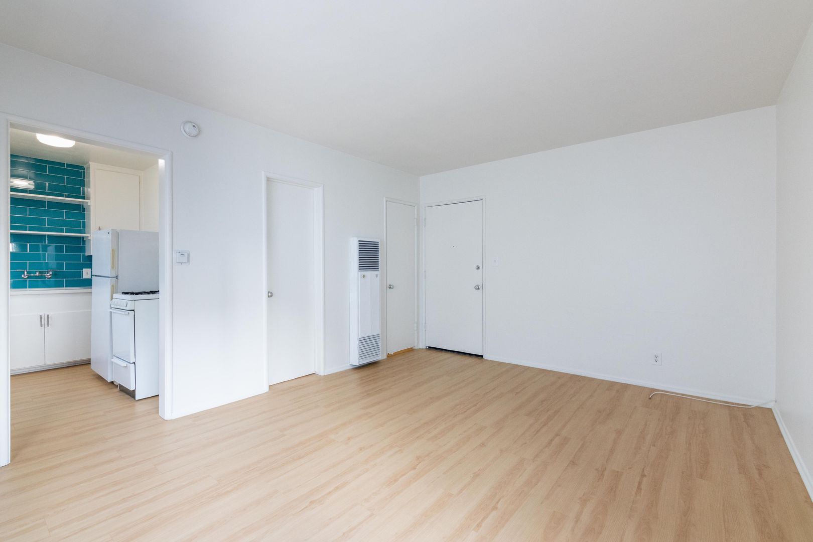 Los Angeles Apartment: 1235-1243 Federal Ave.