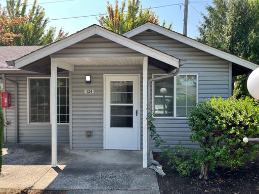 Spacious One Bedroom, No Stairs, 55+ Community Washer and Dryer! – photo 1