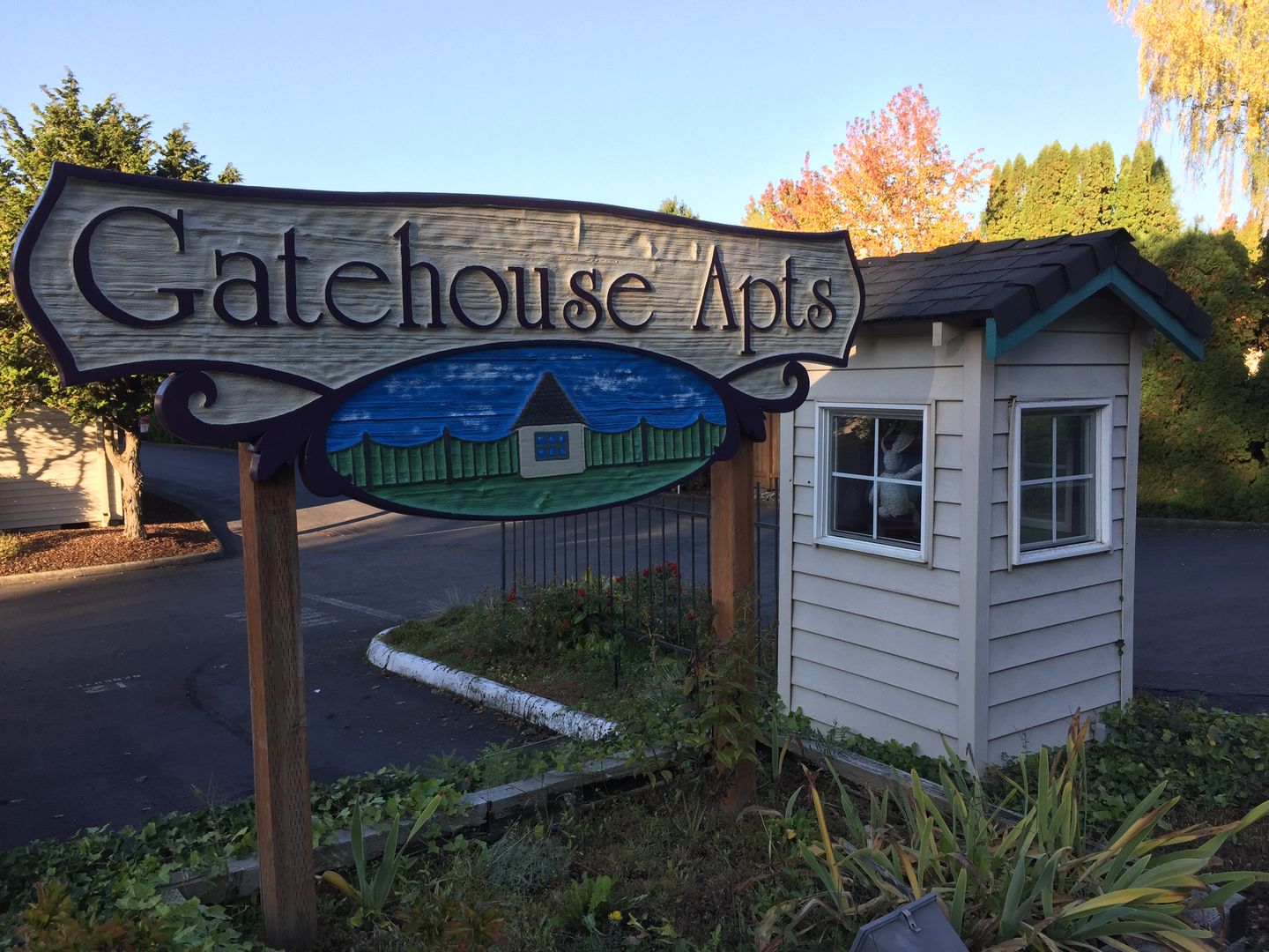 Tigard Apartment: 8585 SW Pfaffle St.
