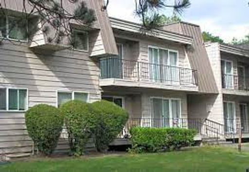 Two Bedroom, One Bathroom. $300 off the first three months rent! – photo 1