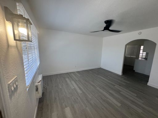 2231 N Palm Canyon, Unit 4