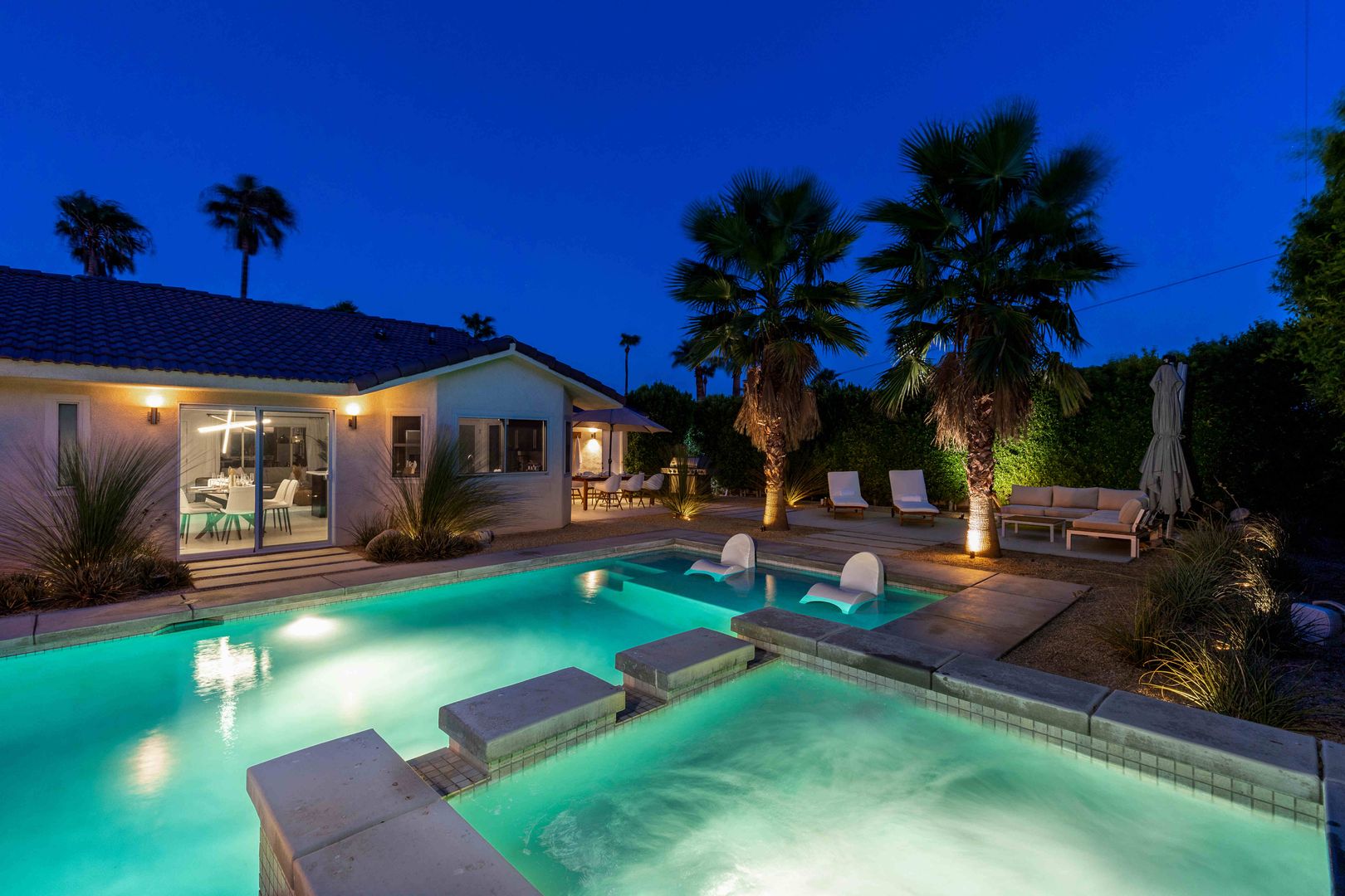 Palm Springs House: 2355 W Nicola Rd