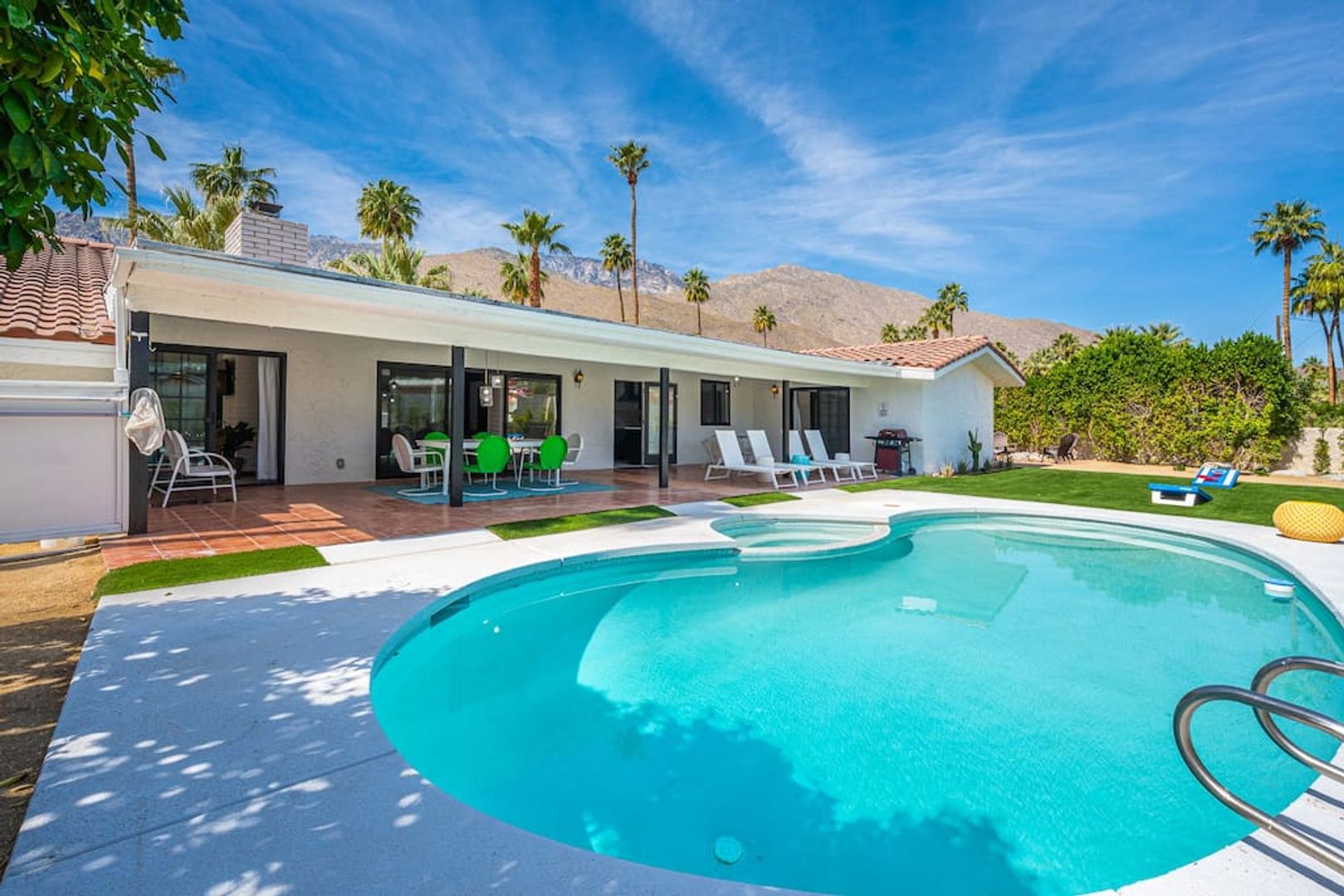 Palm Springs House: 1970 South Joshua Tree Place