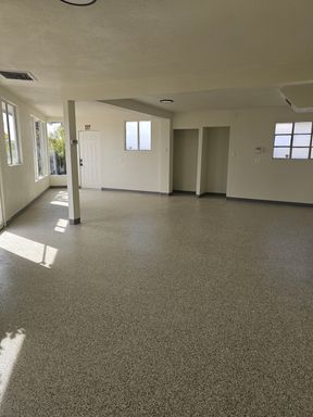 Prime Street-Front Commercial Space on Palm Canyon Drive – North Palm Springs