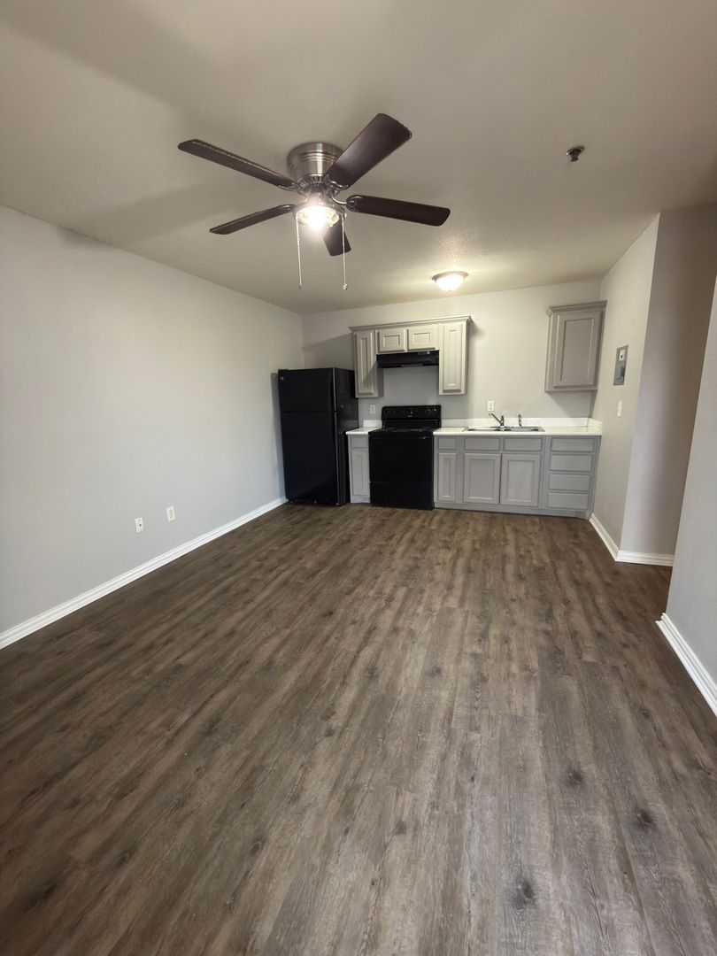 Waco Apartment: 105 N Lacy Drive