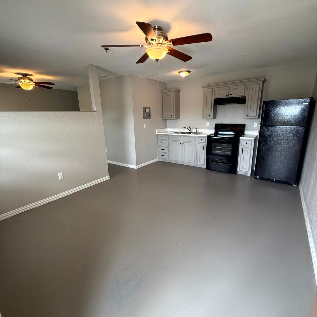 Waco Apartment: 105 N Lacy Drive