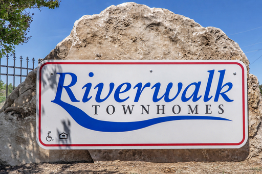 Spacious 4/2 Townhomes