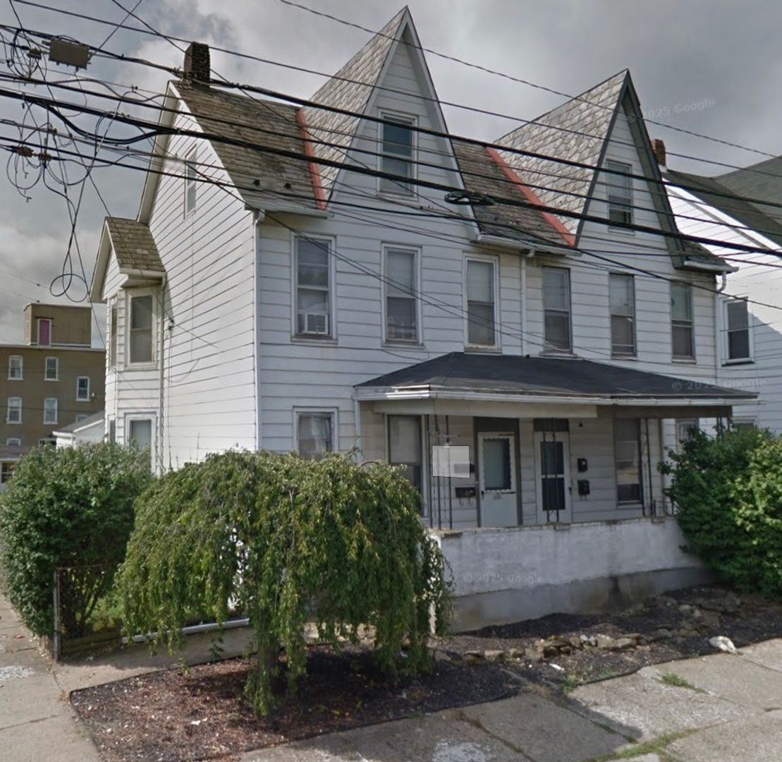 Easton Apartment: 1500 Butler Street