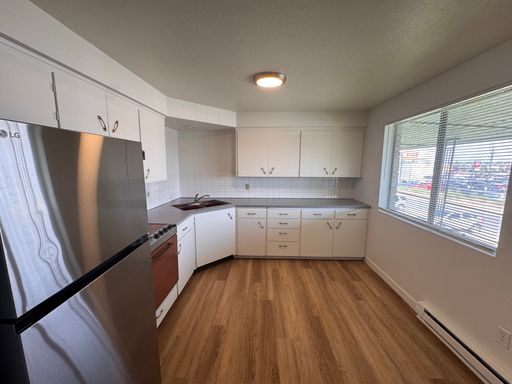 Listing photo thumbnail