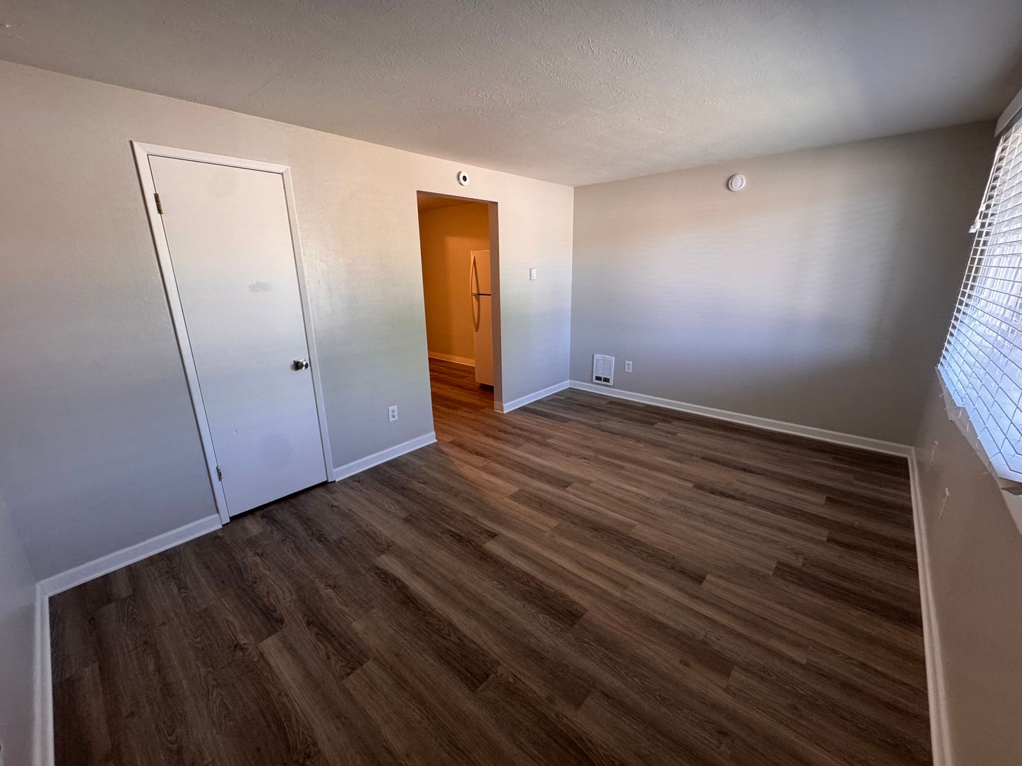 Medical Lake Apartment: 304 E Barker St