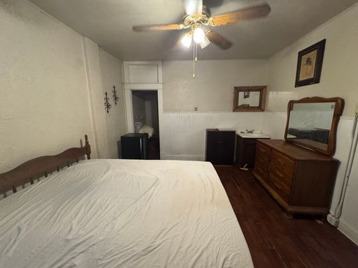 Listing photo thumbnail