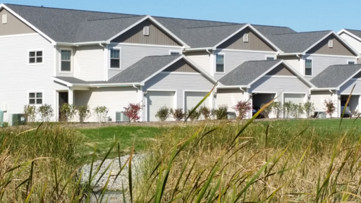 Townhouse Style 3 Bedroom Apartment with Attached Garage & Private Entrance! – photo 1