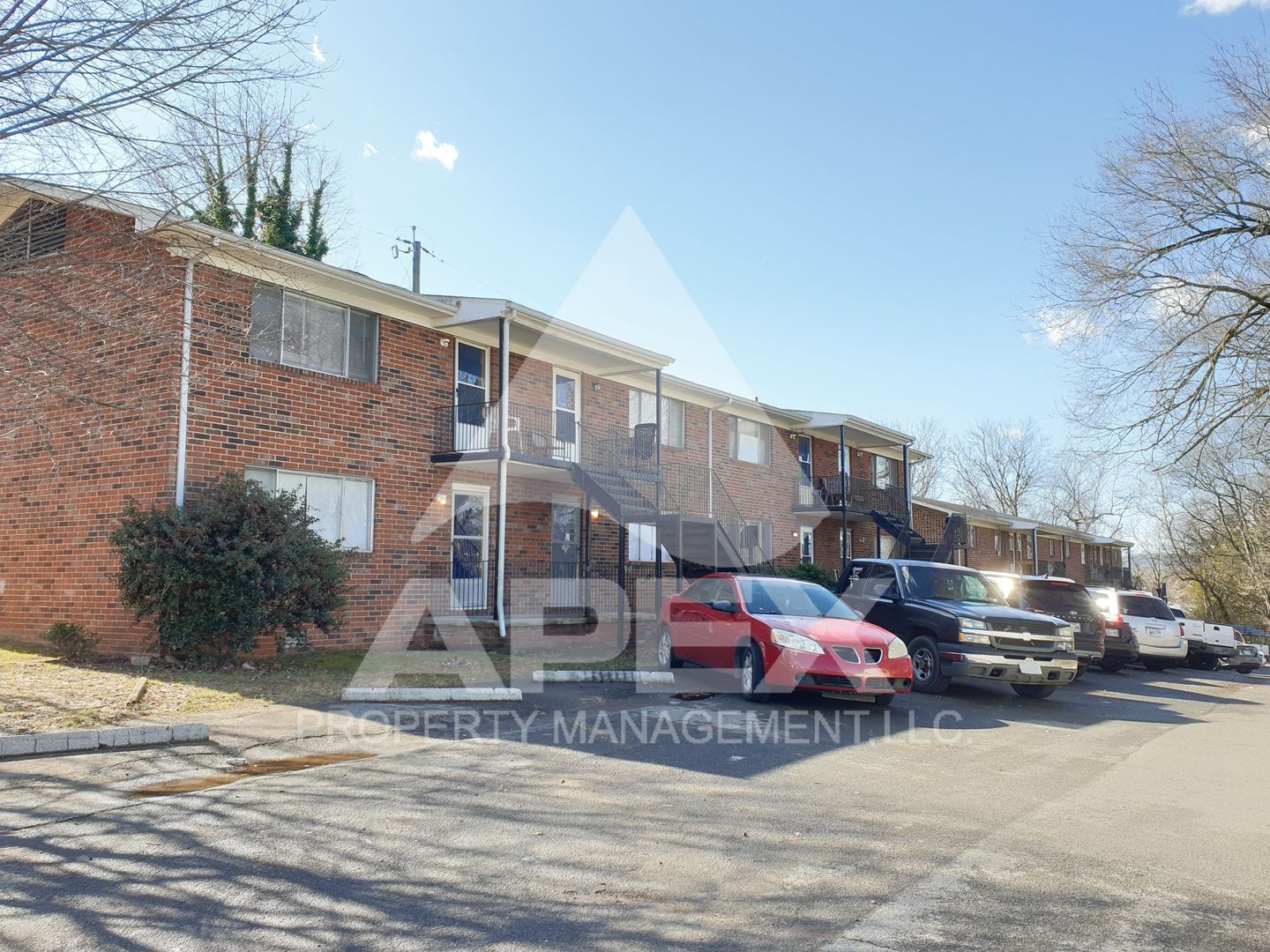 Knoxville Apartment: 2927 Whittle Springs Road