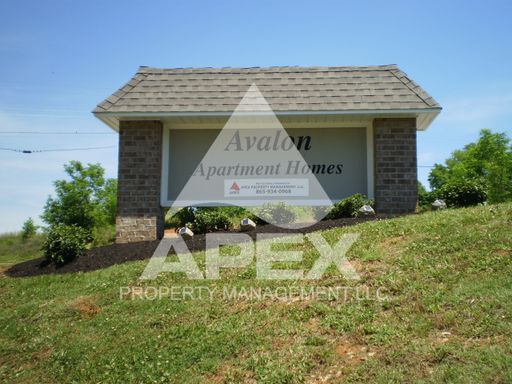 MOVE-IN SPECIAL, $1 RENT!! - AVALON APARTMENT HOMES---NICE--2BD - 1BA Apartment off Topside Road with convenient access to Maryville or Knoxville!
