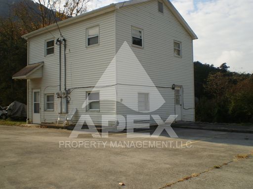 Spacious Ground Floor 1 Bd - 1Ba Apartment in Powell!