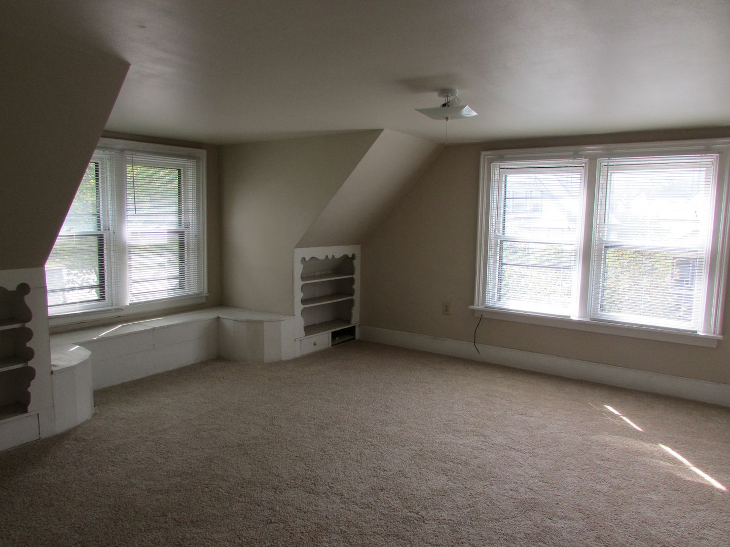 Madison Apartment: 11 North Franklin Street