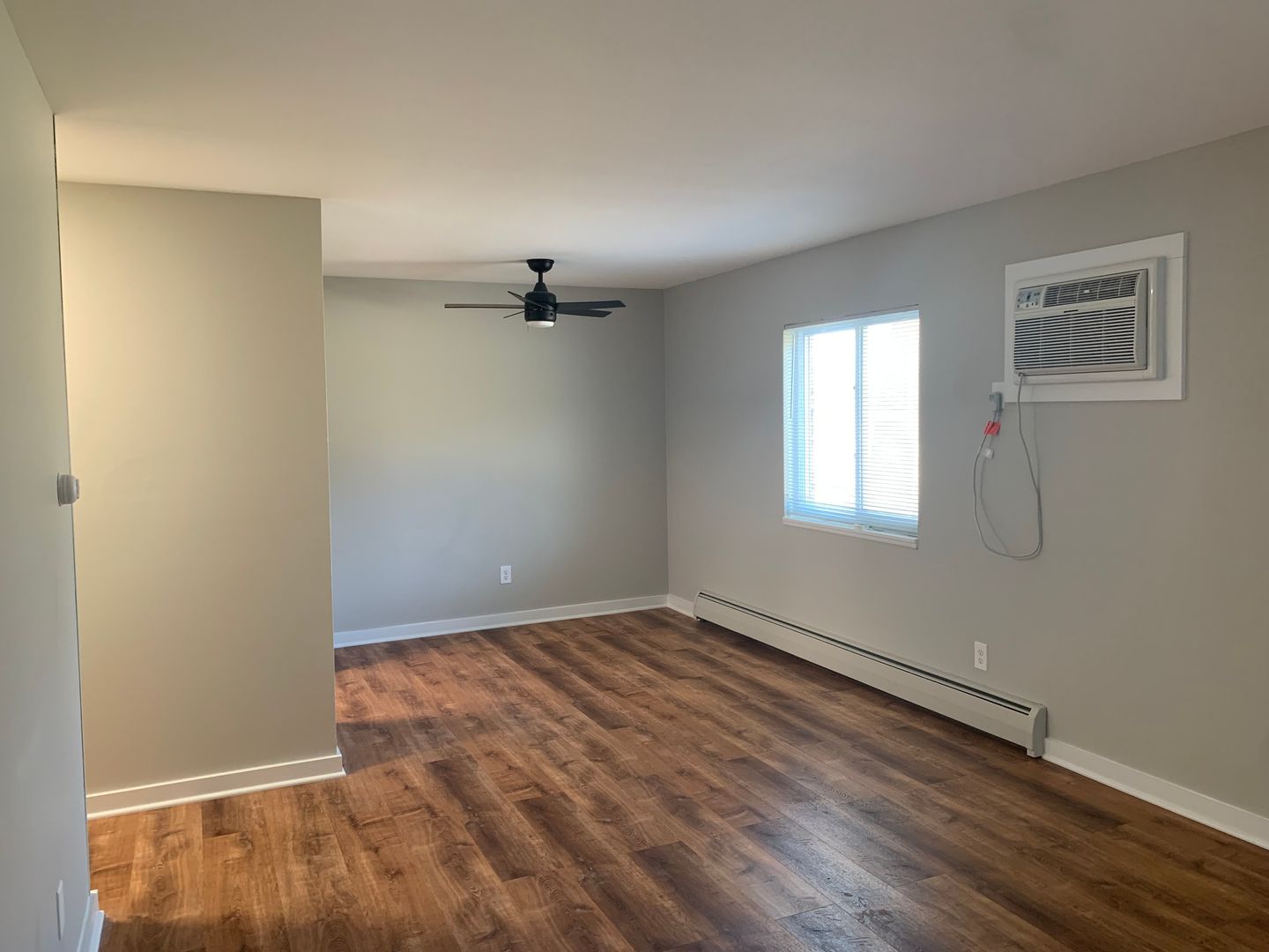 Middleton Apartment: 2110 Allen Boulevard