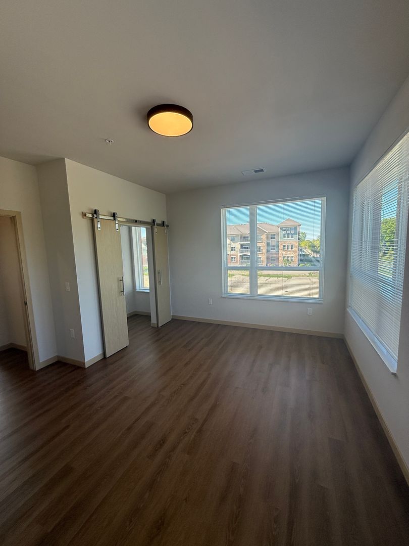 Monona Apartment: 5103 Monona Drive