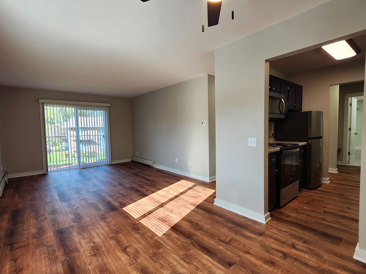 Middleton Apartment: 2110 Allen Boulevard