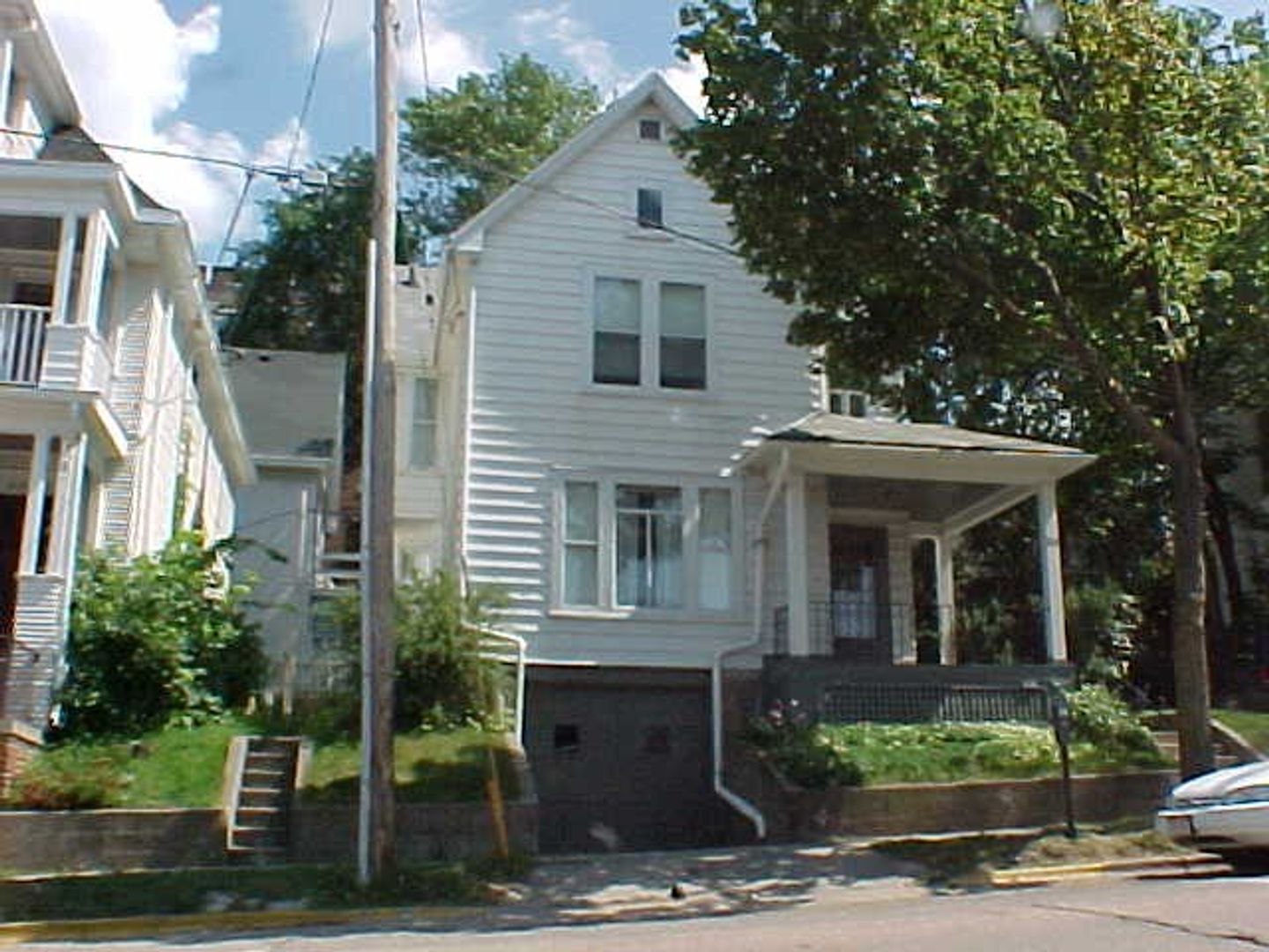 Madison Apartment: 215 East Mifflin Street