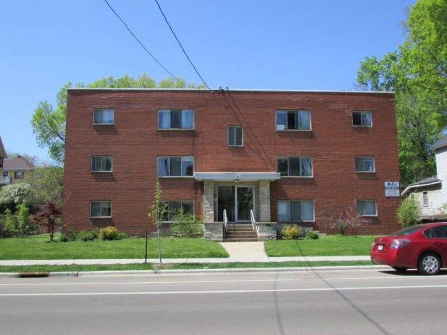 Madison Apartment: 640 East Johnson Street