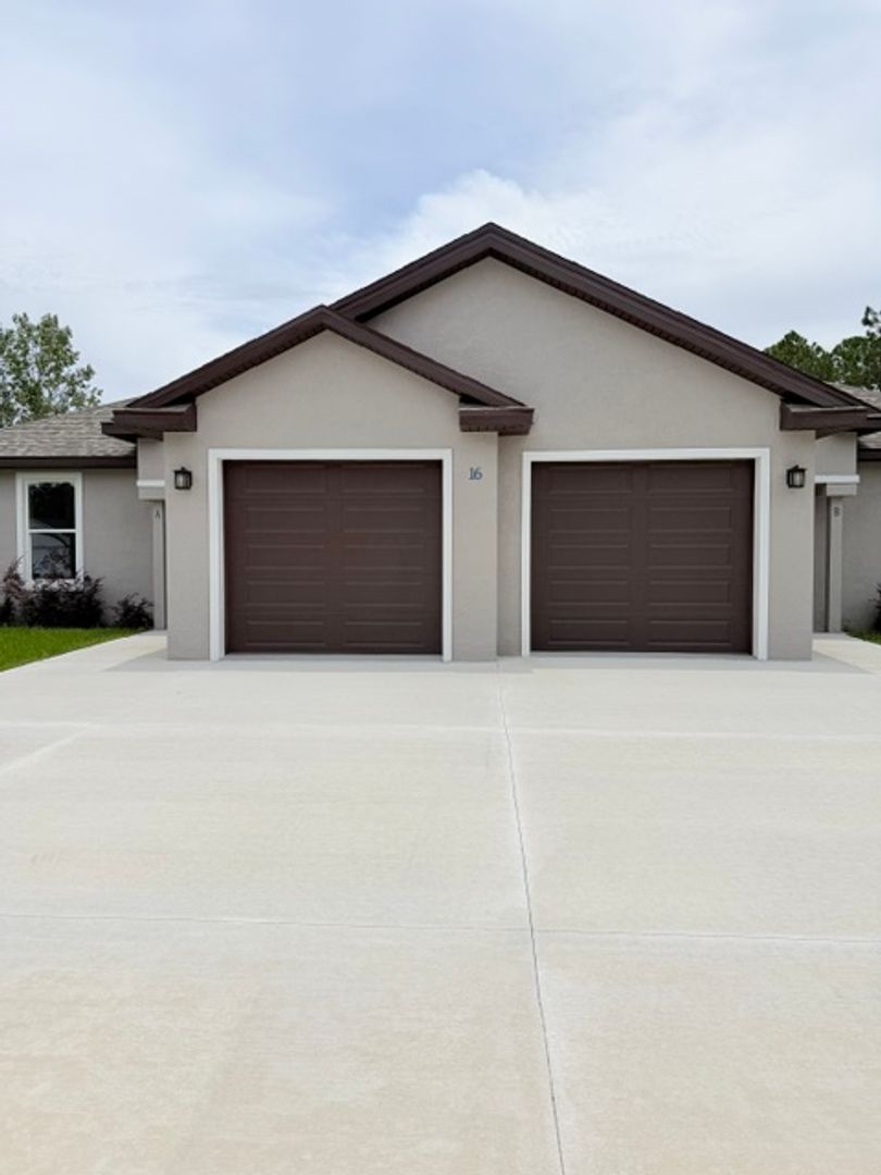 Palm Coast Apartment: 16 Slumberland Path