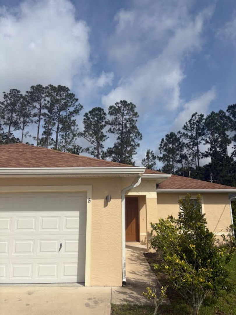 Palm Coast Apartment: 113 Brunswick Ln