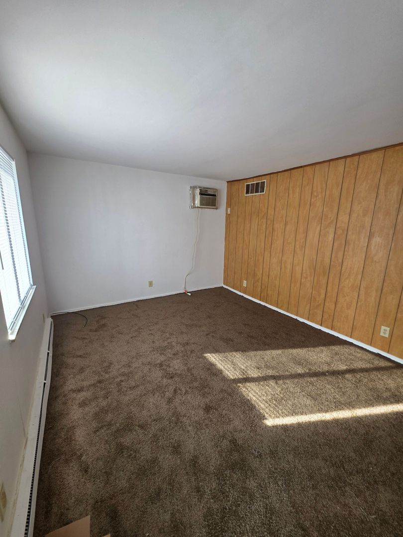 Cahokia Apartment: 343-345 Range Ln