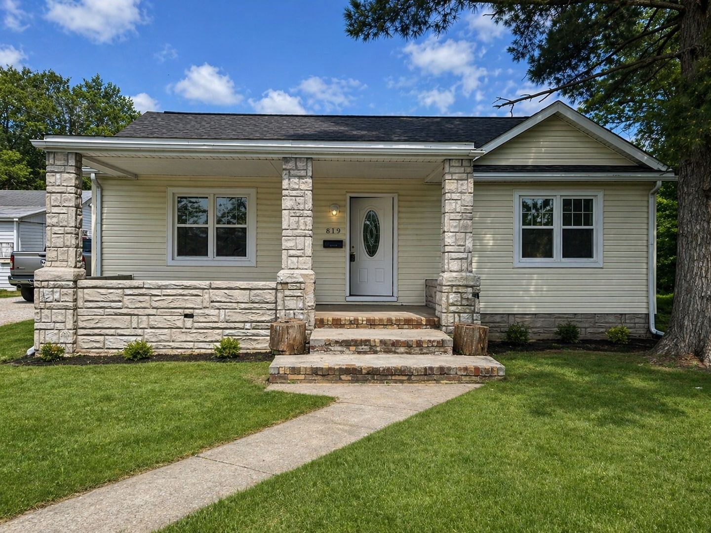 Cahokia House: 819 Mildred