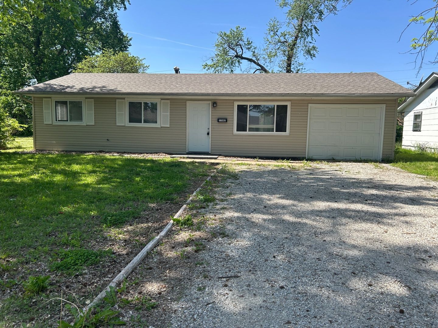 Cahokia House: 1162 Smith St