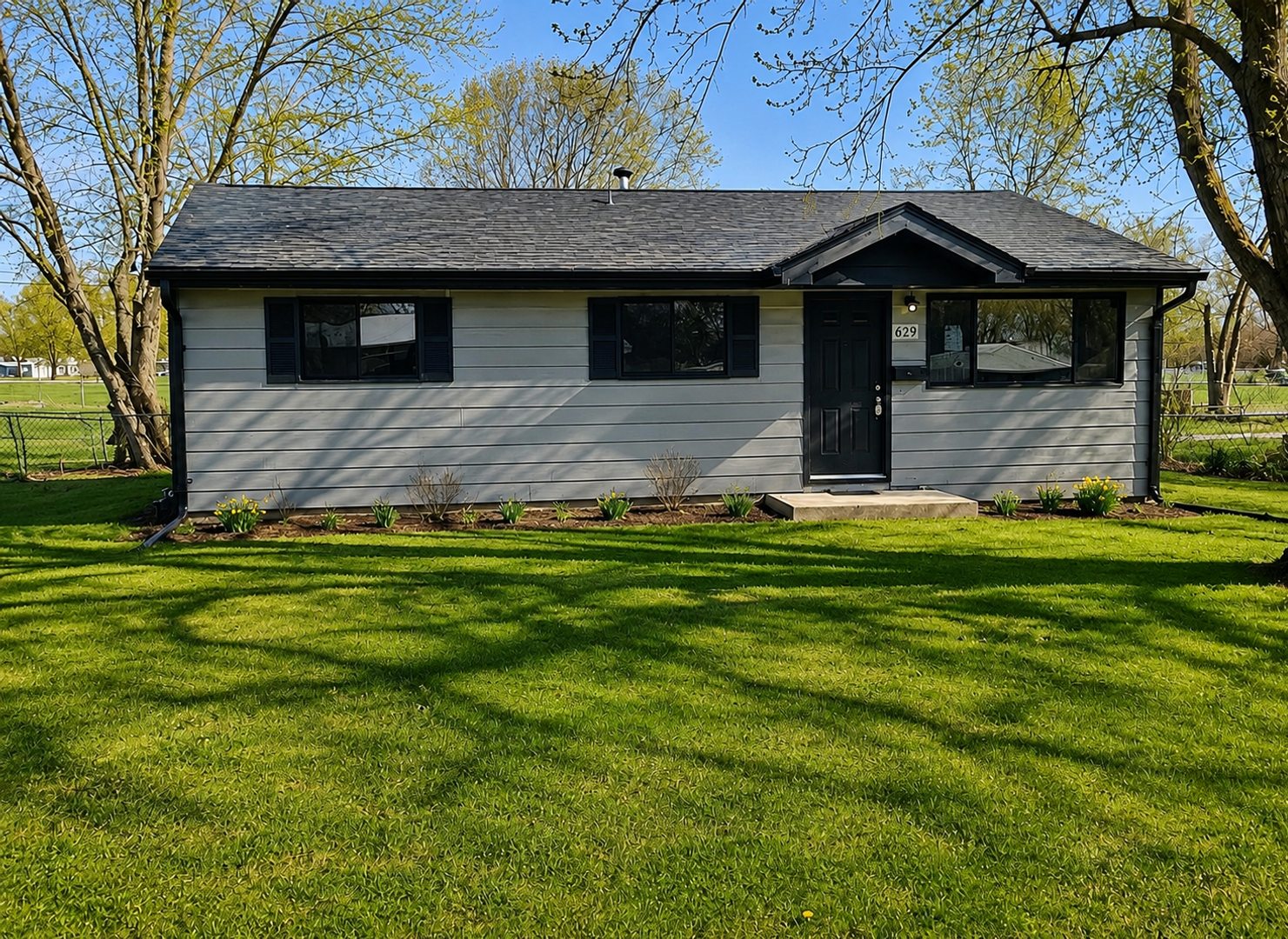Cahokia House: 1939 Doris Avenue