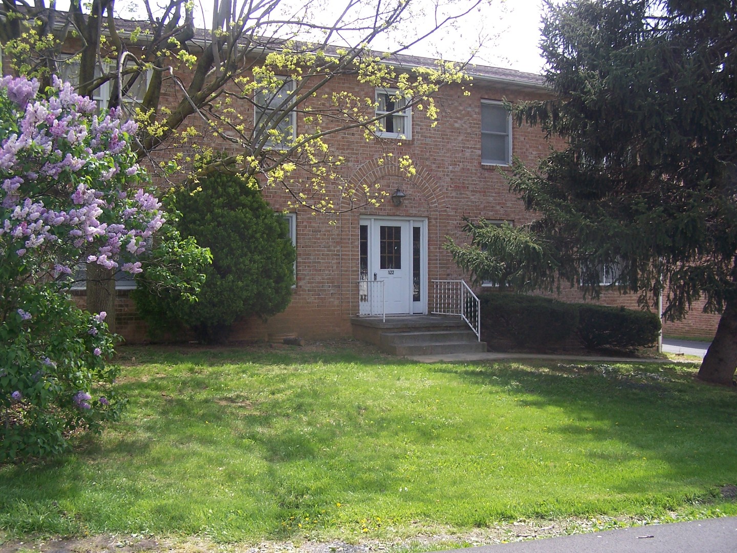 Martinsburg Apartment: 122 Jackson Place