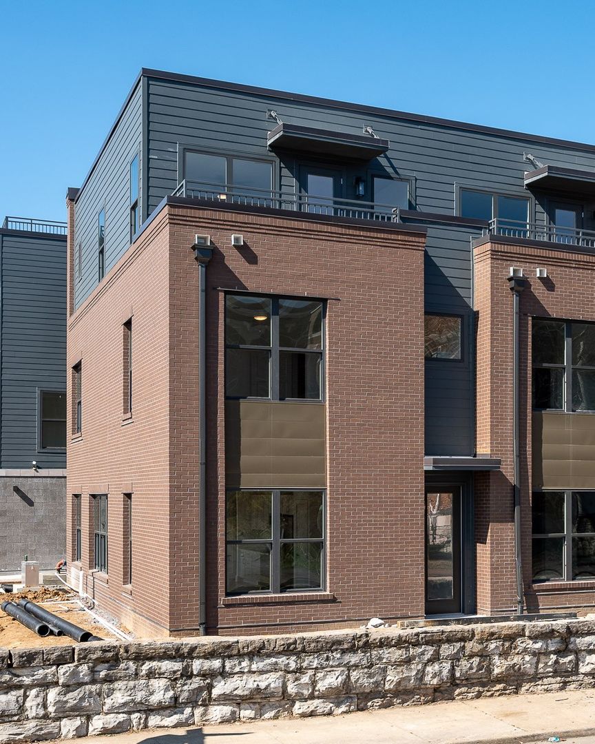 Nashville Condo: 900 Meridian St