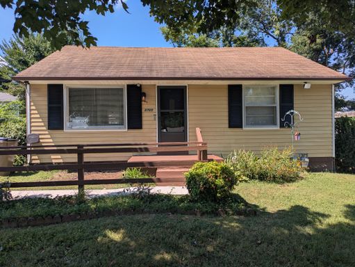 Renovated Woodbine Cottage – photo 1