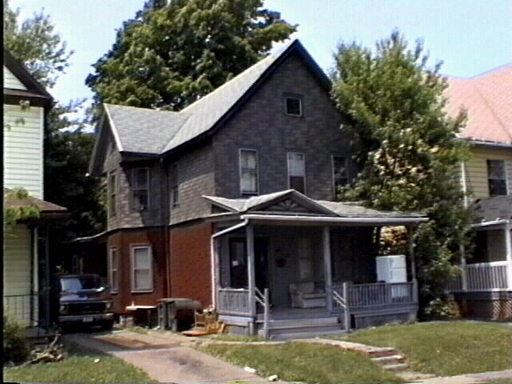 Renovated 2 BR for MEN ONLY – photo 1