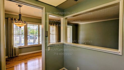 Listing photo thumbnail