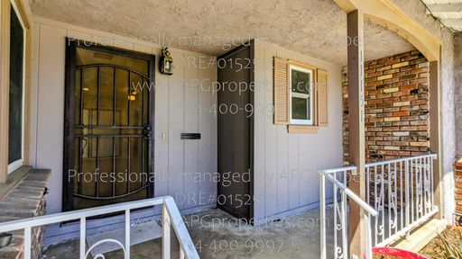 Listing photo thumbnail