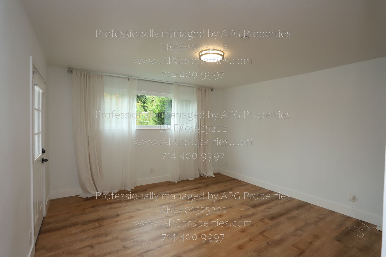 Listing photo