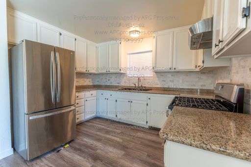 Listing photo thumbnail