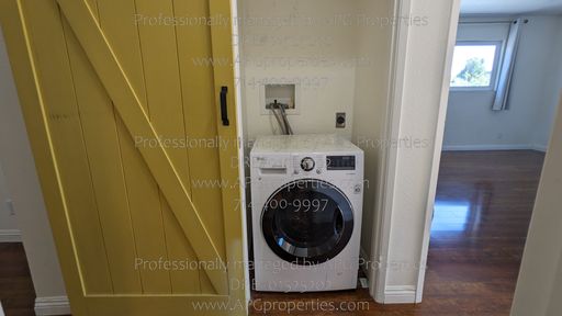 Listing photo thumbnail