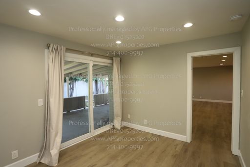 Listing photo thumbnail