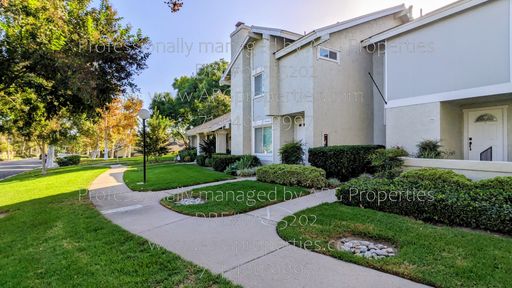 21162 Vía Canon, Yorba Linda,, CA 92887