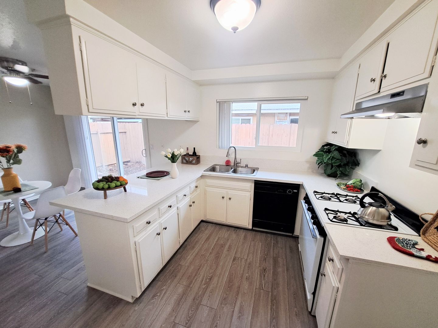 Garden Grove Apartment: 13091 Yockey Street