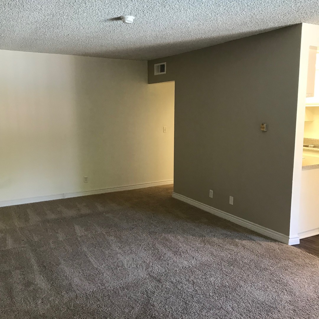 Medallion Court 4 of 22