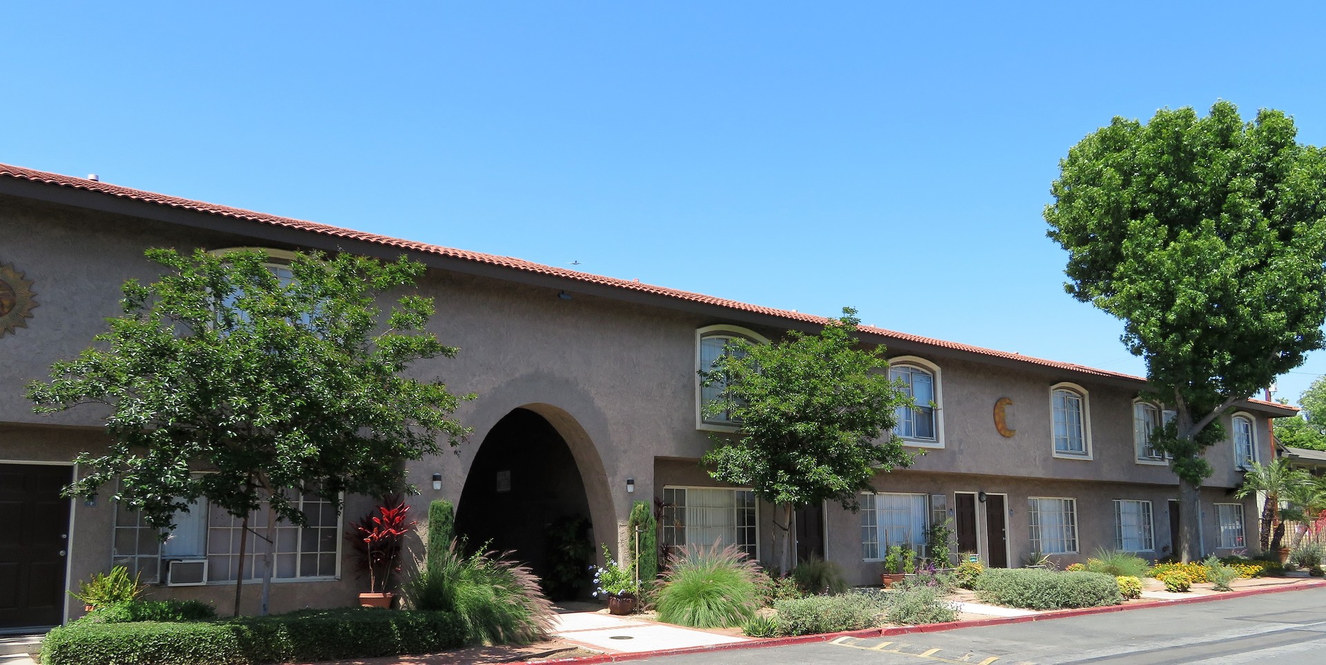 Tustin Apartment: 17045 Medallion Avenue