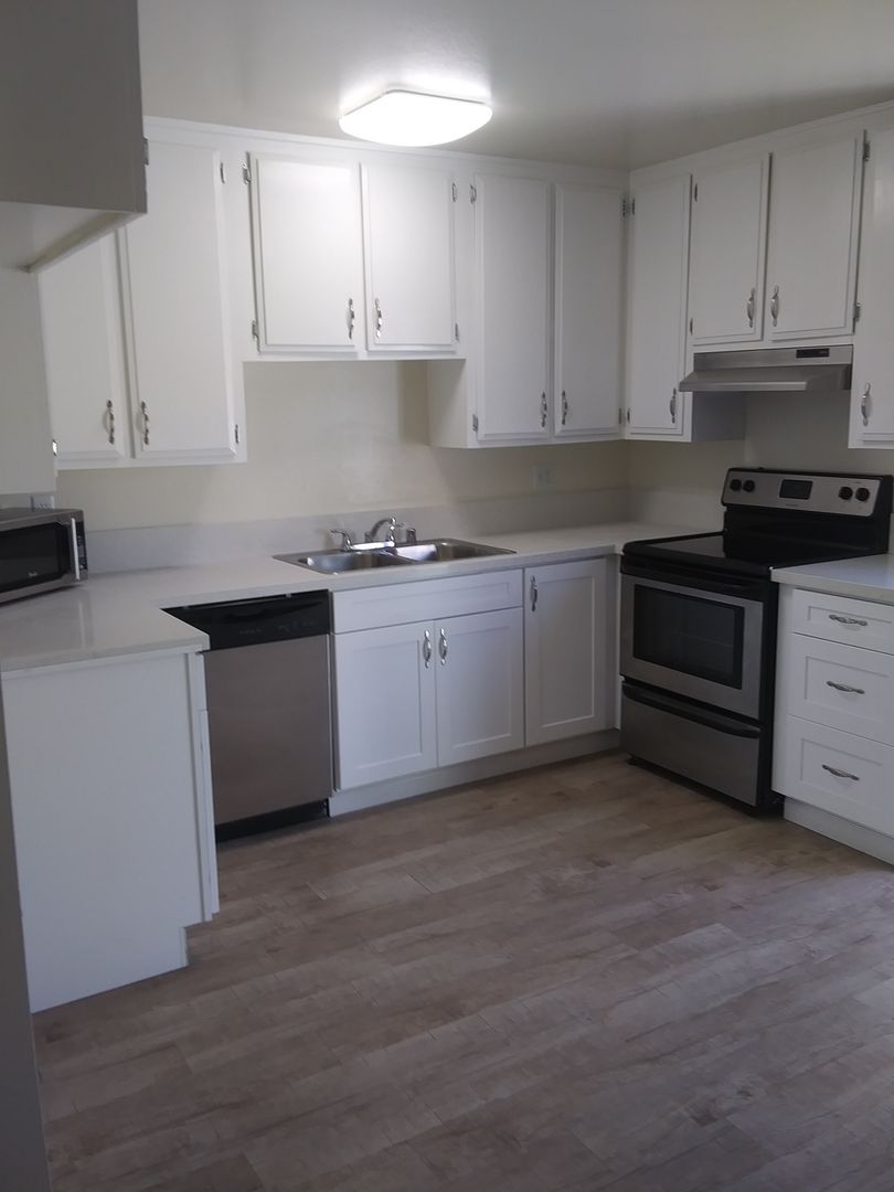 West Covina Apartment: 600 S. Fernwood Street